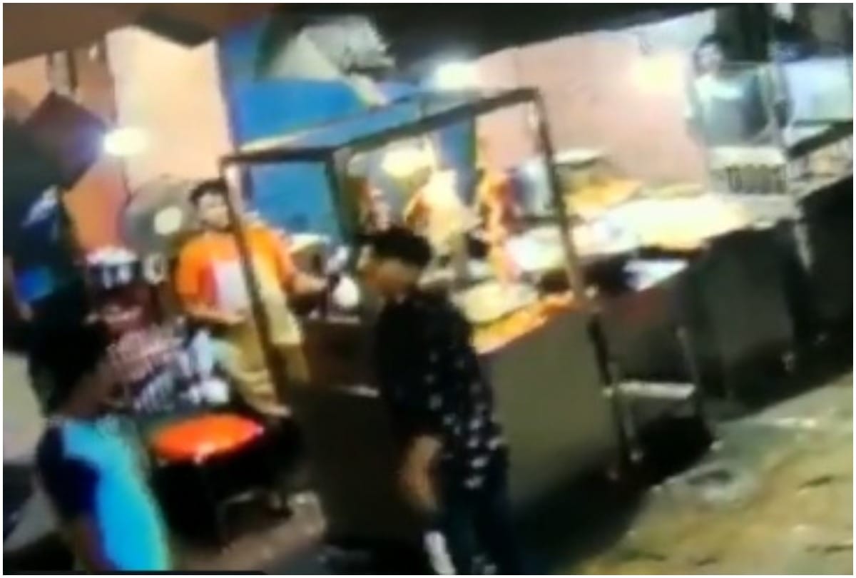 Man was seen vandalising shops in Welcome area on 2 July, Case registered