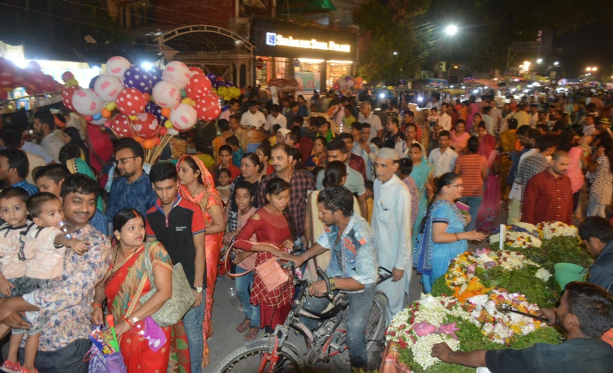 Jagnnathpuri rathyatra and lakkha fair started in varanasi