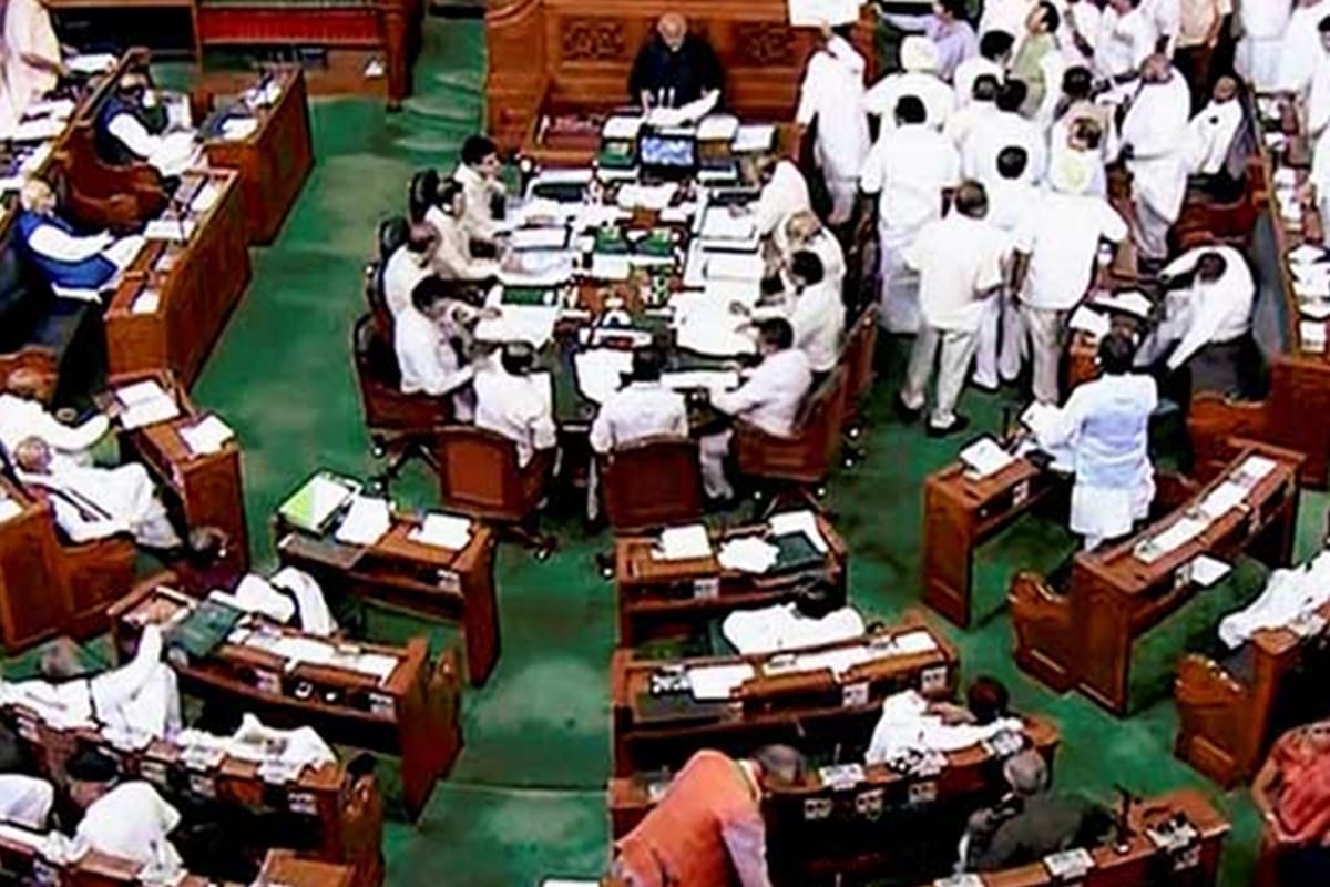 Kiran Bedi tweet issue again raised in Lok Sabha, opposition said pass proposal to sack her