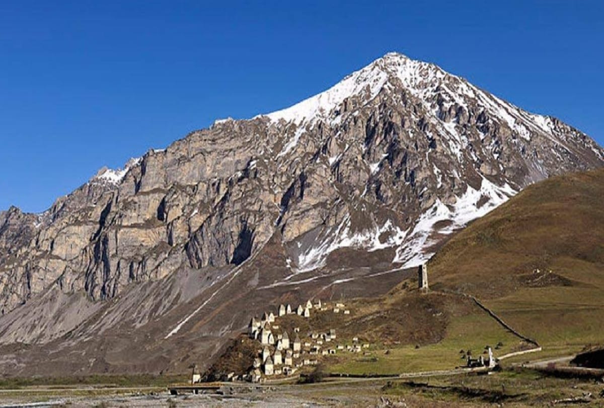dargavs crypt russia mysterious village of the world which known as city of the dead