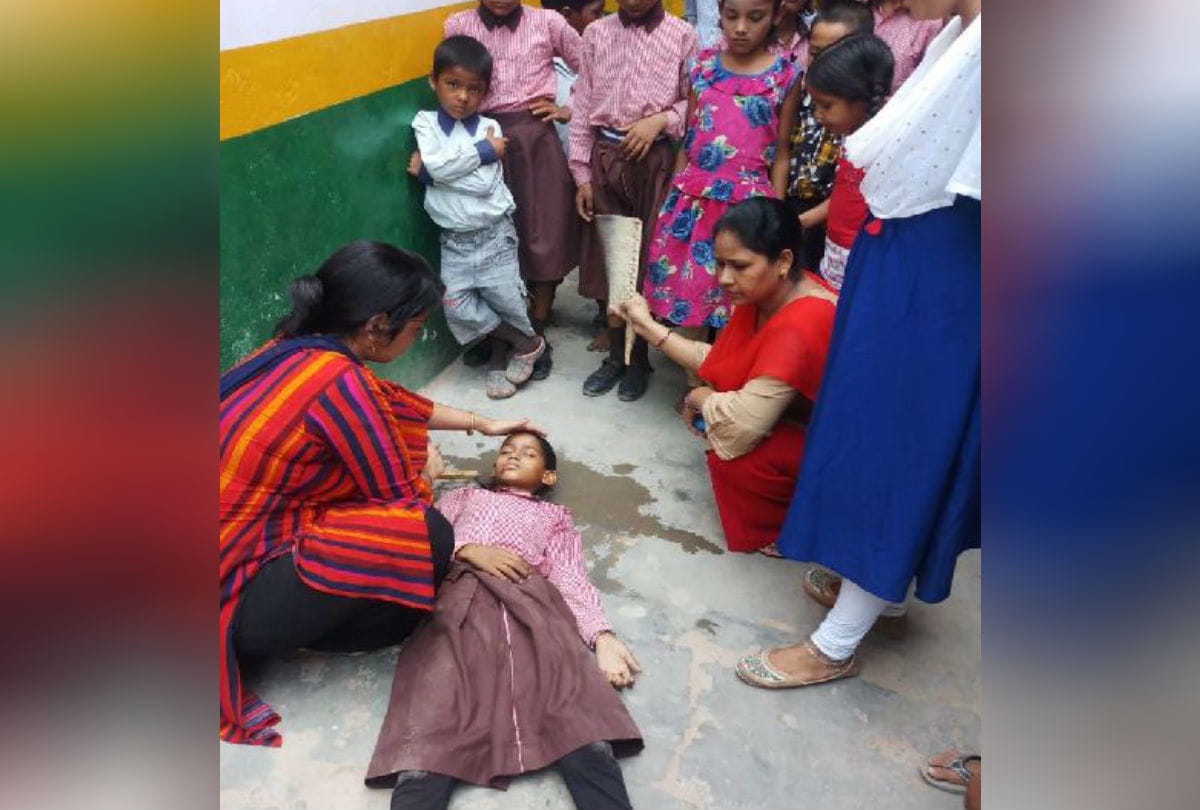 Seven children of school unconscious bleed out of nose