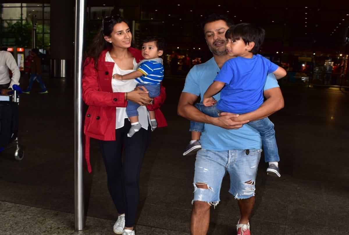Abhishek Kapoor spotted with family before start film shooting based on Pulwama Attack