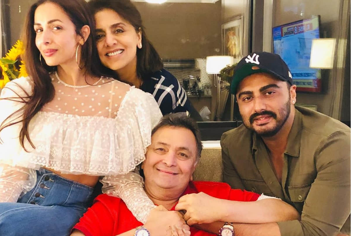 Arjun Kapoor Thank for Homely feeling and laud Rishi Kapoor for battling with cancer