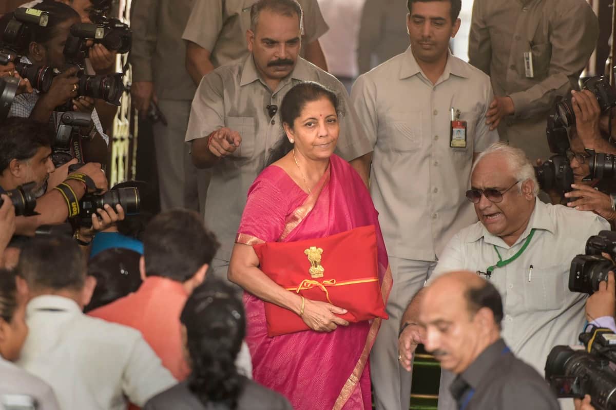 union budget 2022-23 finance minister nirmala sitharaman wear brown handloom silk saree