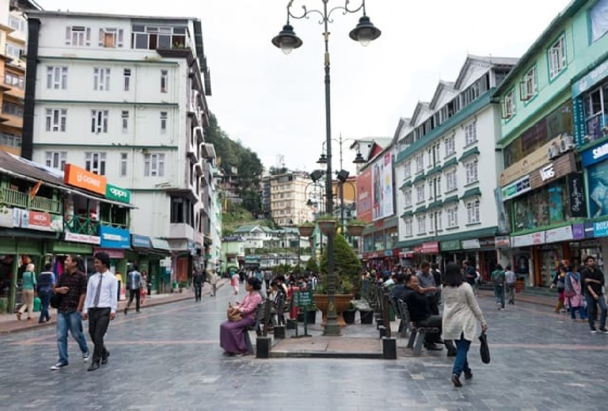 best shopping destination in sikkim mg road old market