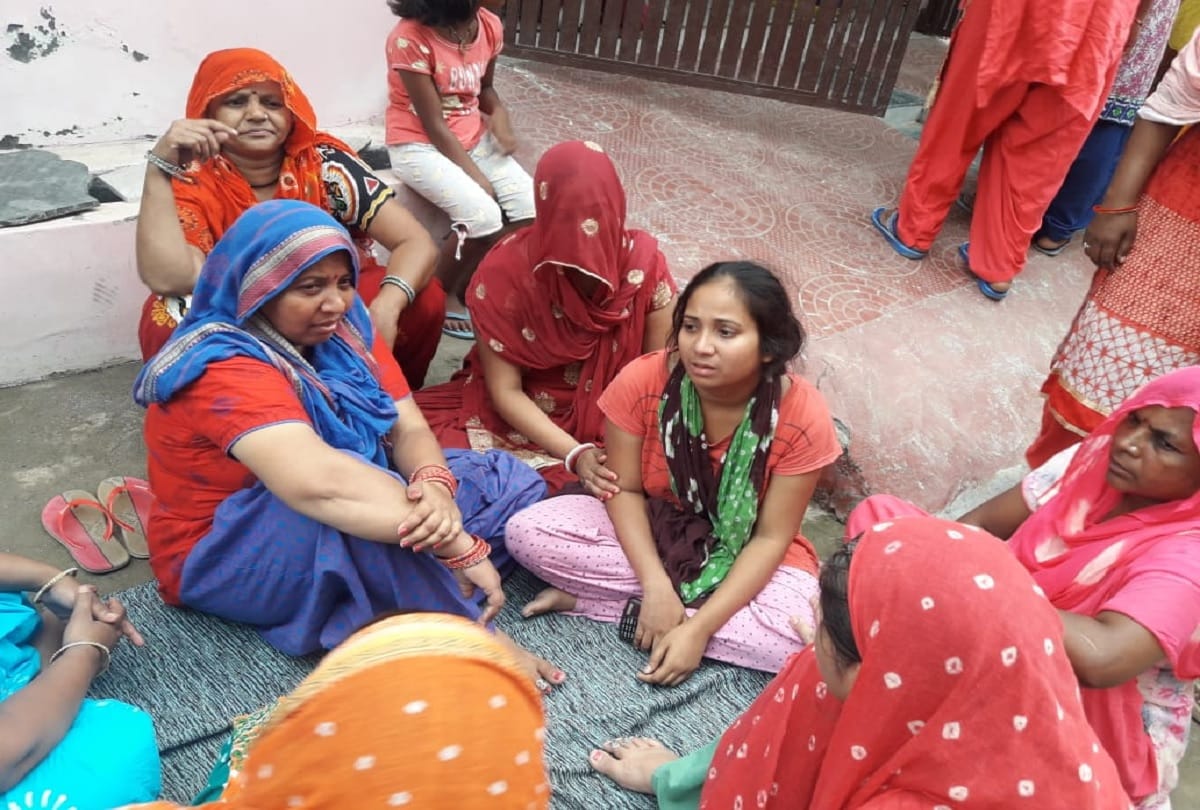 Ghaziabad News how predator play game murder of wife three daughters overnight also killed herself