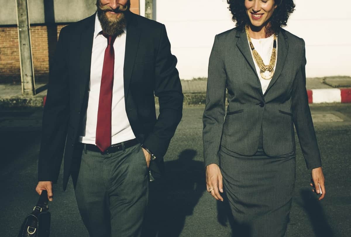 know how to dress in interview properly