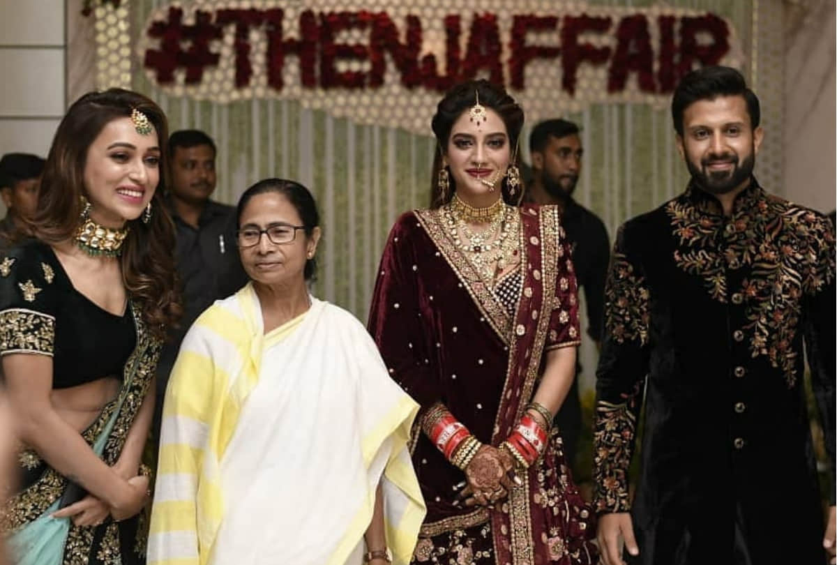 Nusrat Jahan's wedding reception in Kolkata Chief Minister Mamta Banerjee reched
