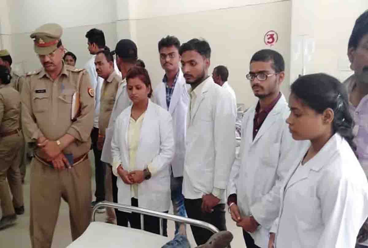 Head of Village brutally murdered and his wife is critical