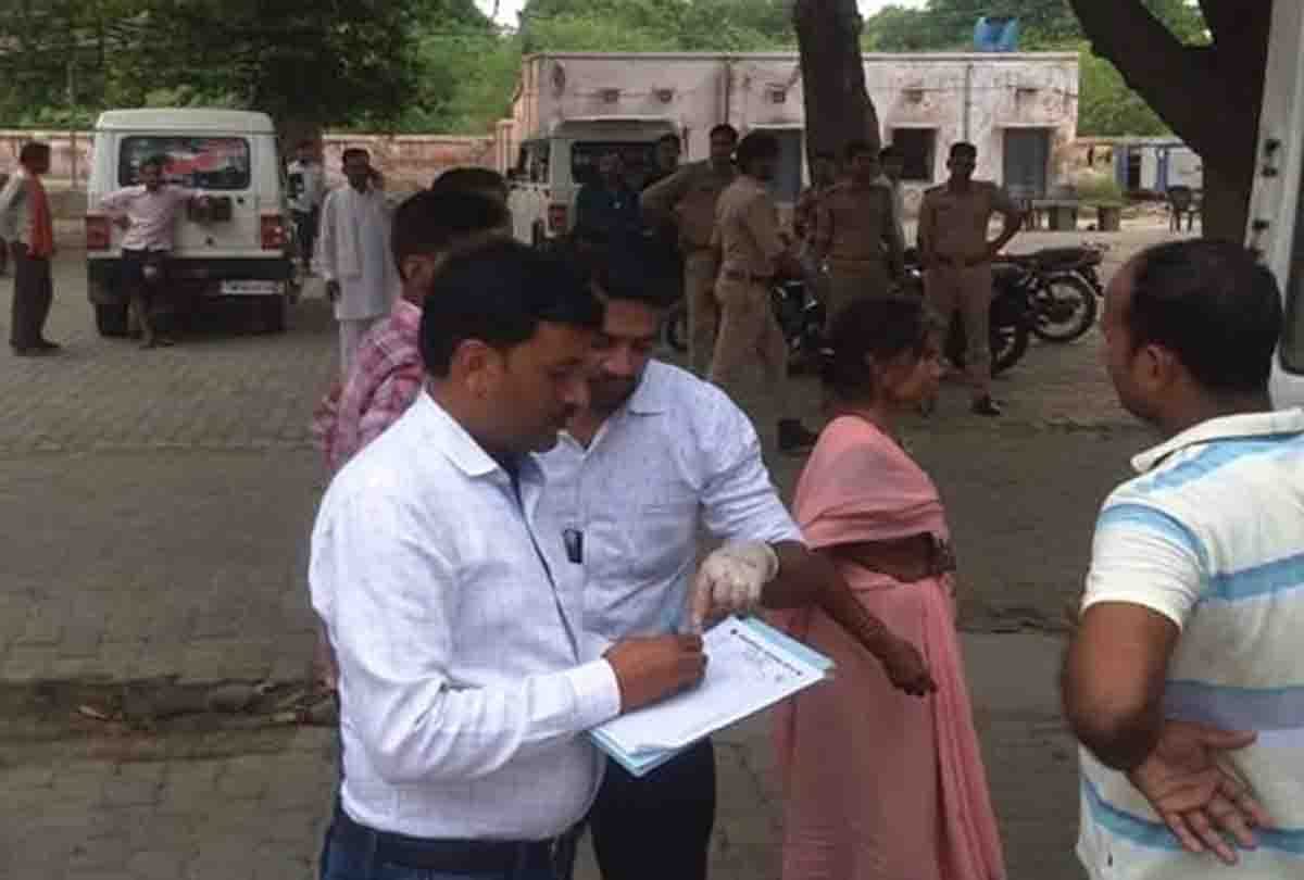 Head of Village brutally murdered and his wife is critical
