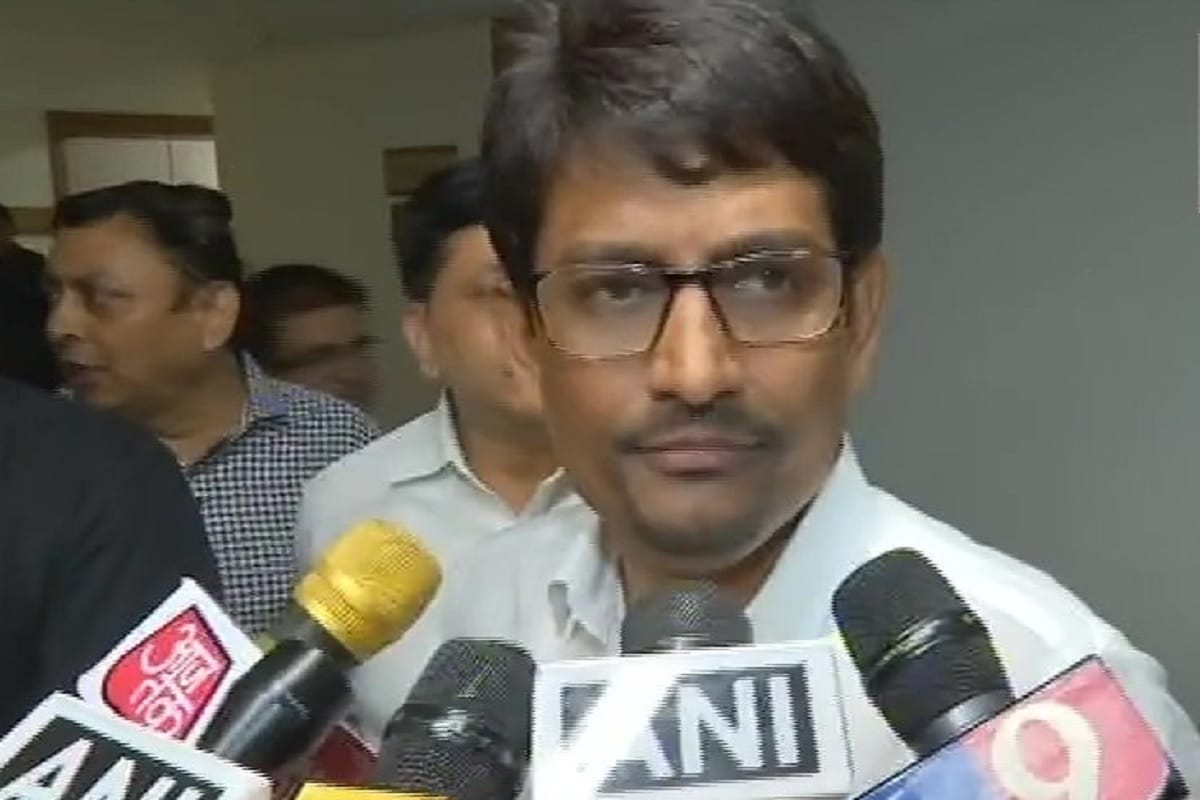 Gujarat : Rebel Congress MLA Alpesh Thakor said on cross voting I voted by my heart