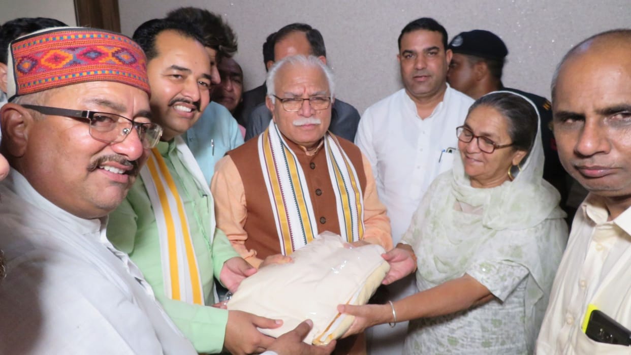 cm eat kheer