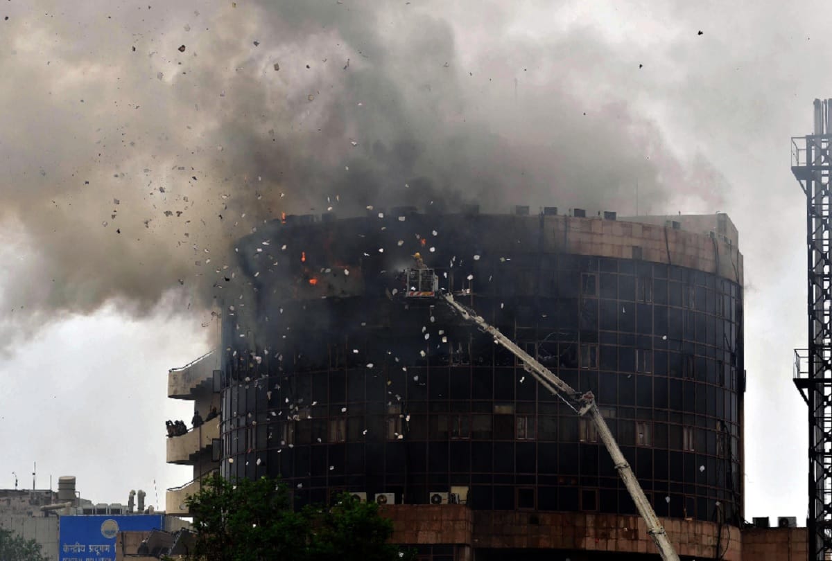 thousands of files burnt from short circuit in health department building fire