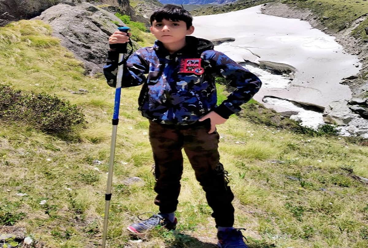 9 years old Arjun successfully climbed Satopanth Tal and Swargarohini