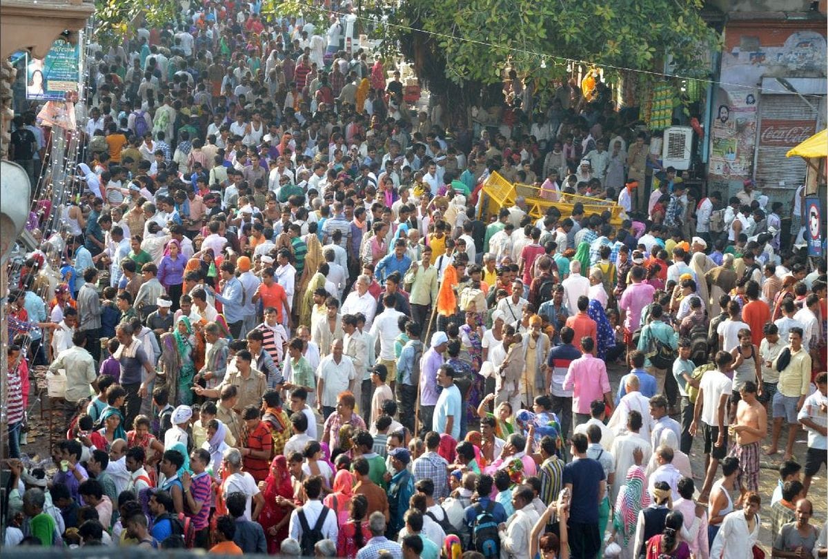 Giriraj Parikrama on Mudiya Purnima Mela 2019 in Govardhan