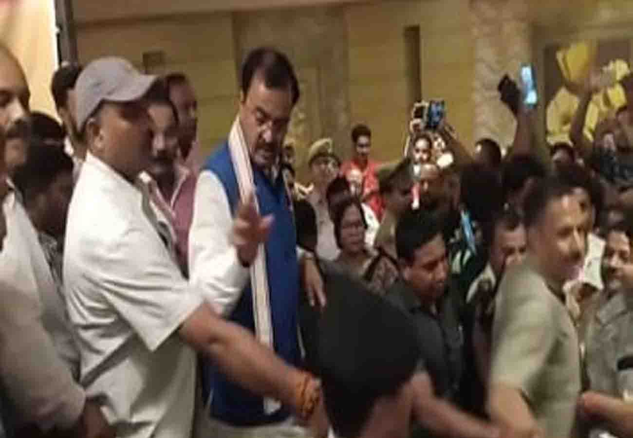 Deputy CM keshav prasad maurya came for surprise visit in Kanpur