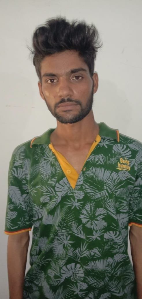 25 thousand prize racket in police encounter