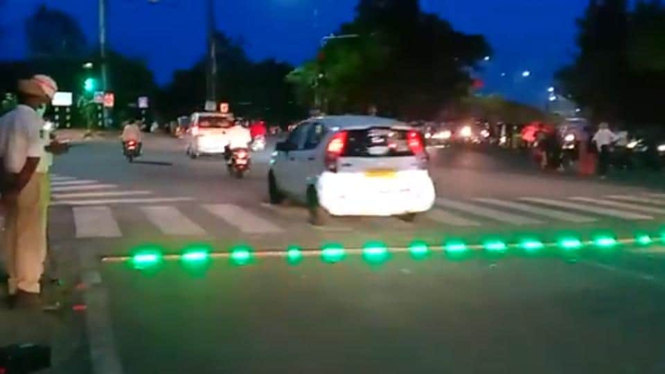 amitabh bachchan on hyderabad traffic police led lights