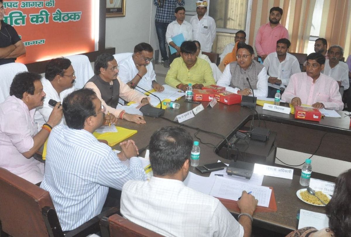 deputy cm dr dinesh sharma launches bjp sadasyata abhiyan in agra