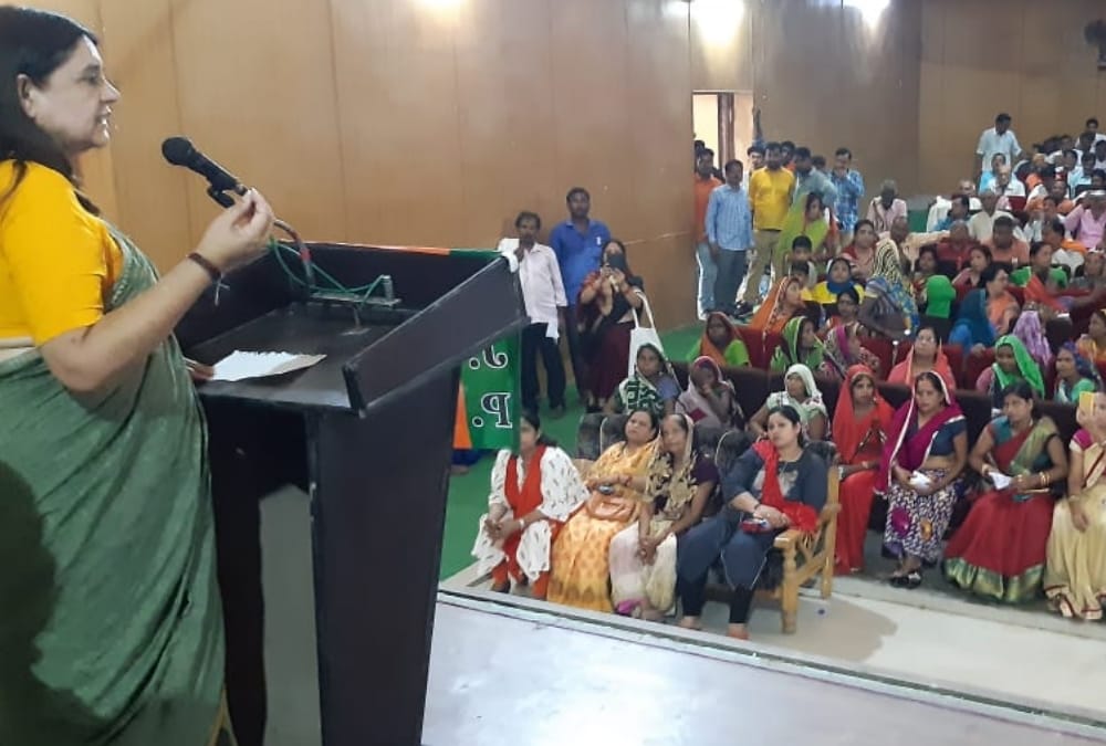 menka gandhi sultanpur visit update