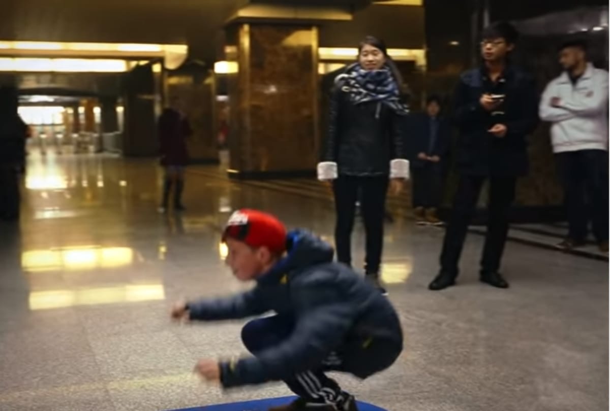 Moscow metro allows free rides to Passengers for 30 squats
