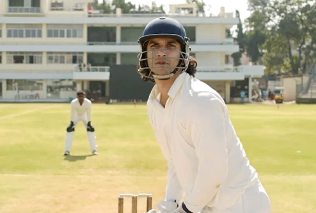 MS Dhoni Birthday Special Dhoni's Special Revealed In MS Dhoni The Untold Story
