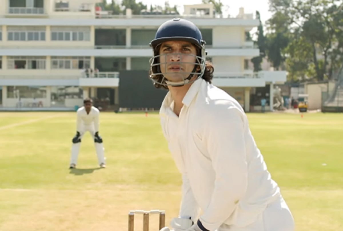 MS Dhoni Birthday Special Dhoni's Special Revealed In MS Dhoni The Untold Story