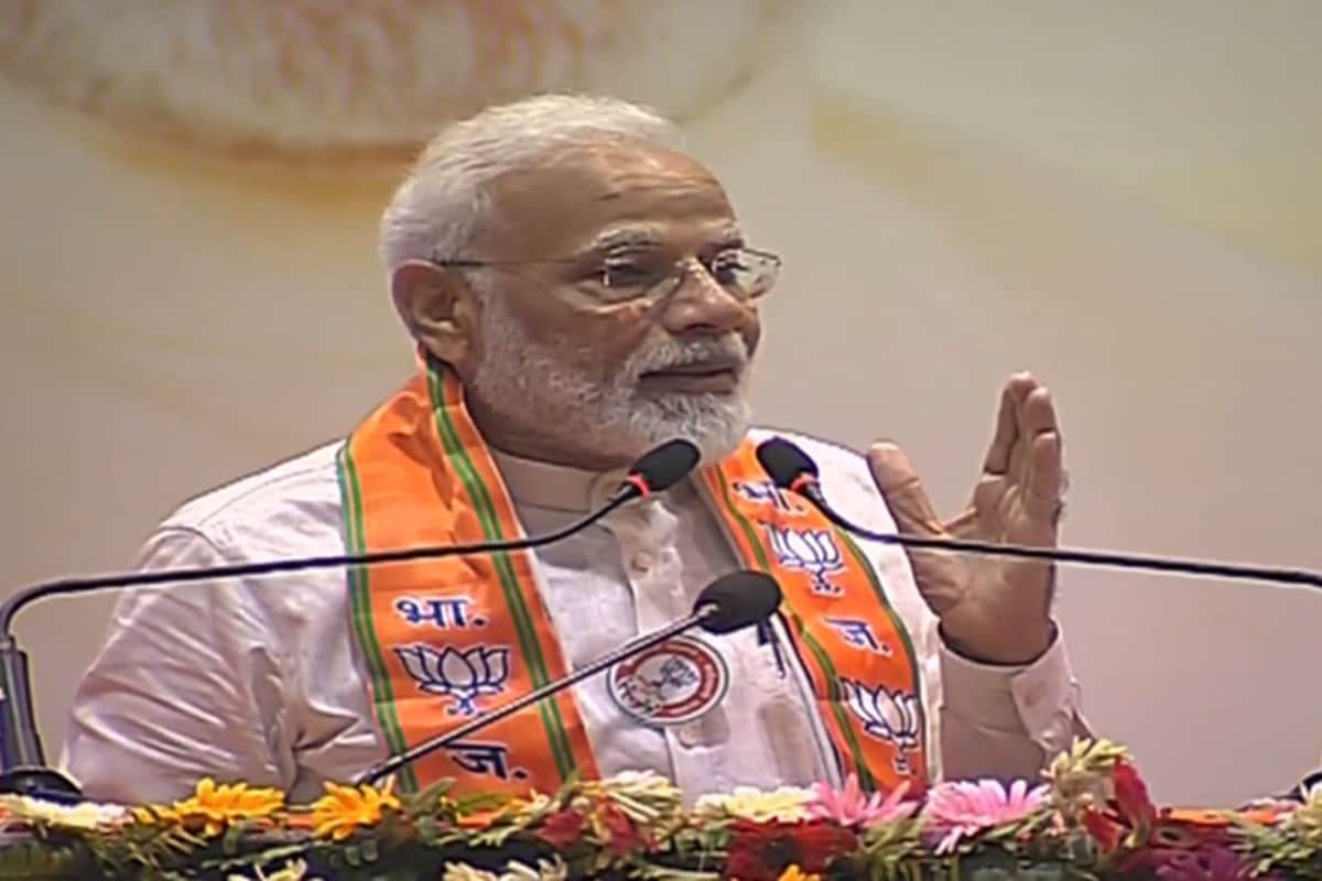 PM Modi met BJP's women MPs over breakfast today, discussed over Parliament issues