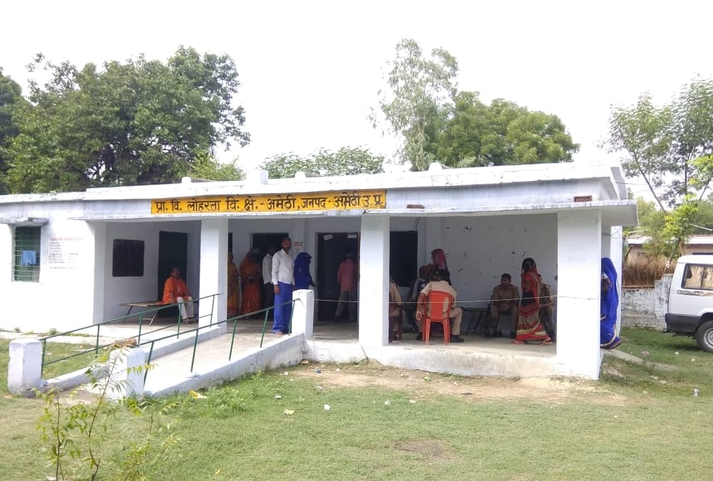 voting for gram pradhan in amethi.