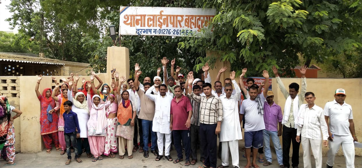 temple, protest