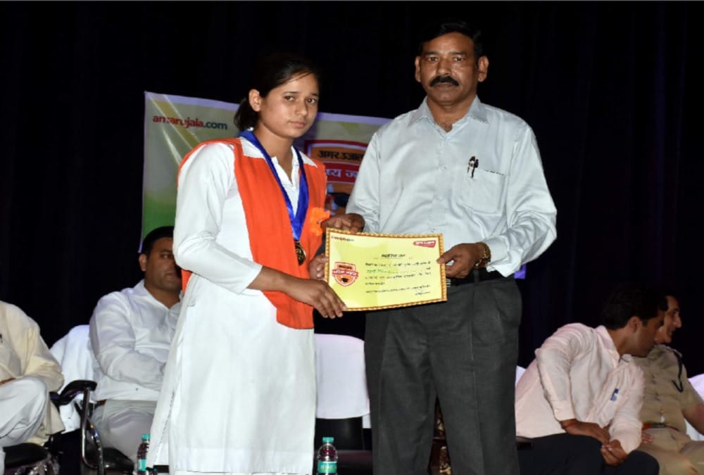 Amar ujala bhavishya jyoti samman 2019 in uttarkashi 66 students honoured photos
