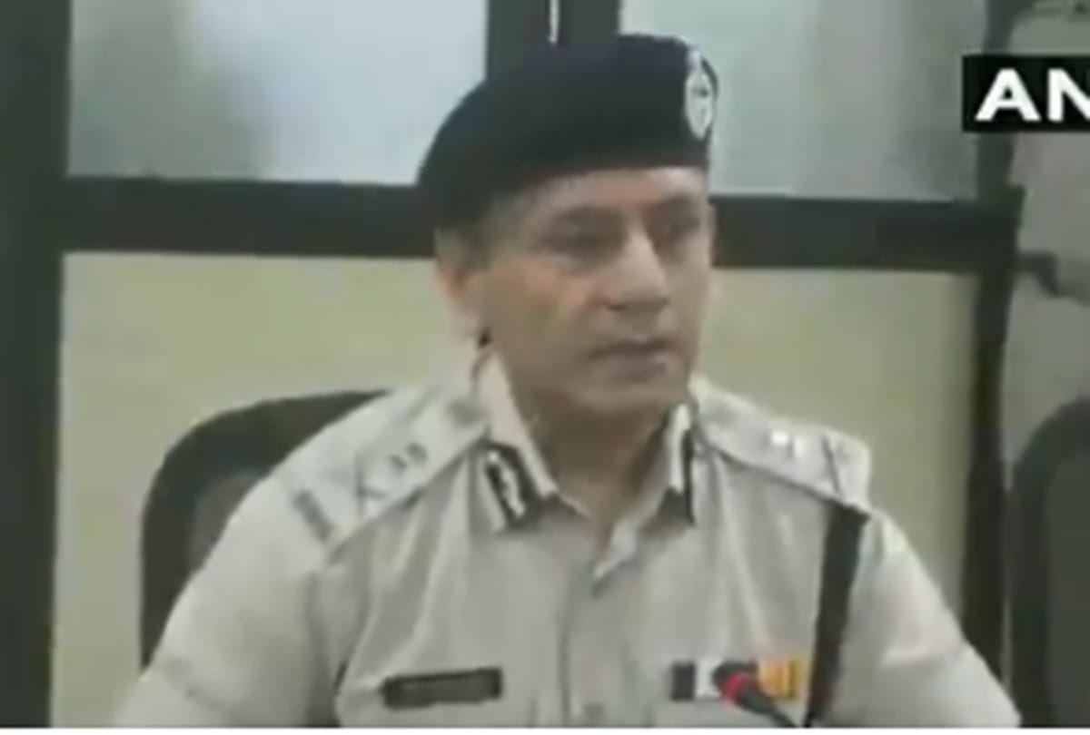 Madhya Pradesh DGP VK Singh controversial remark on freedom of girls video