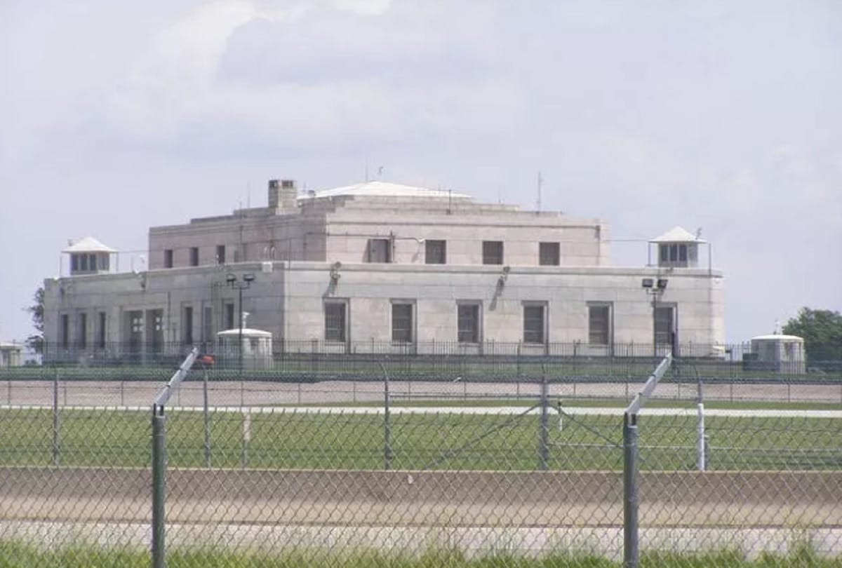 Most Secure Place In The World Kentucky Fort Knox Gold Reserve Of America