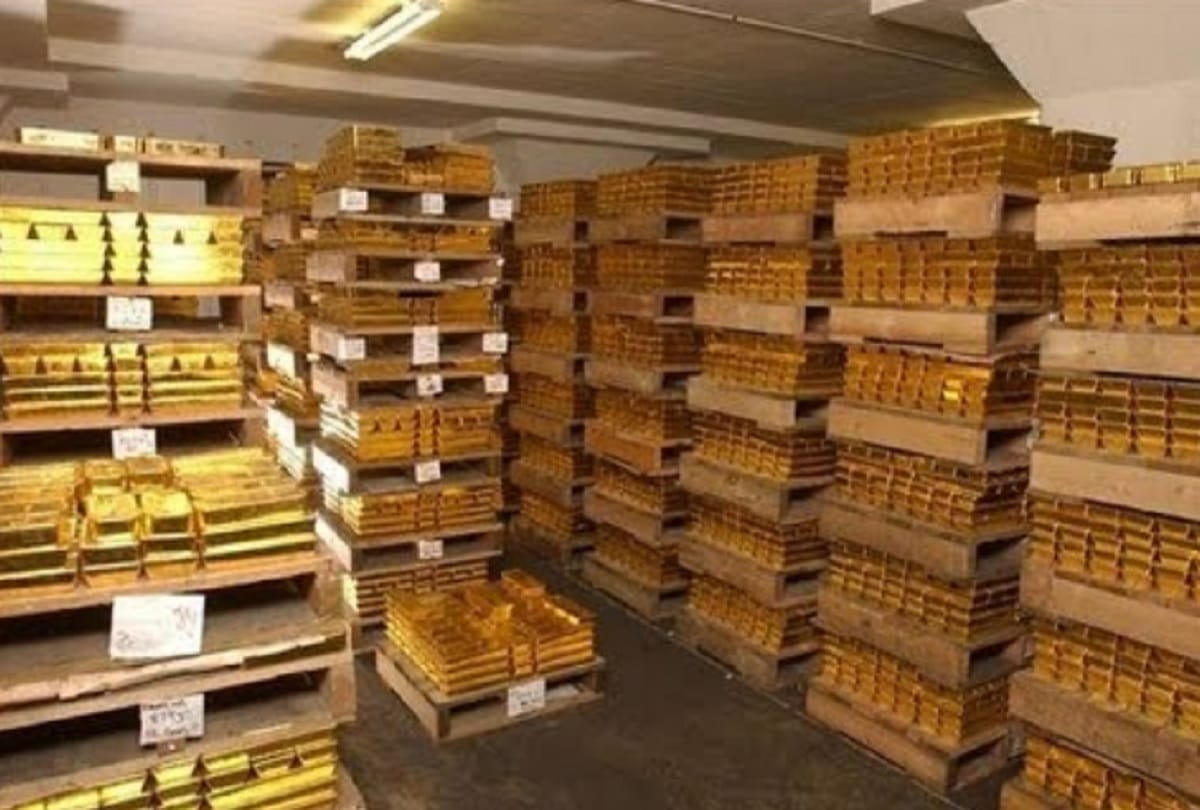 gold prices up by 120 rupees on vijyadashmi day