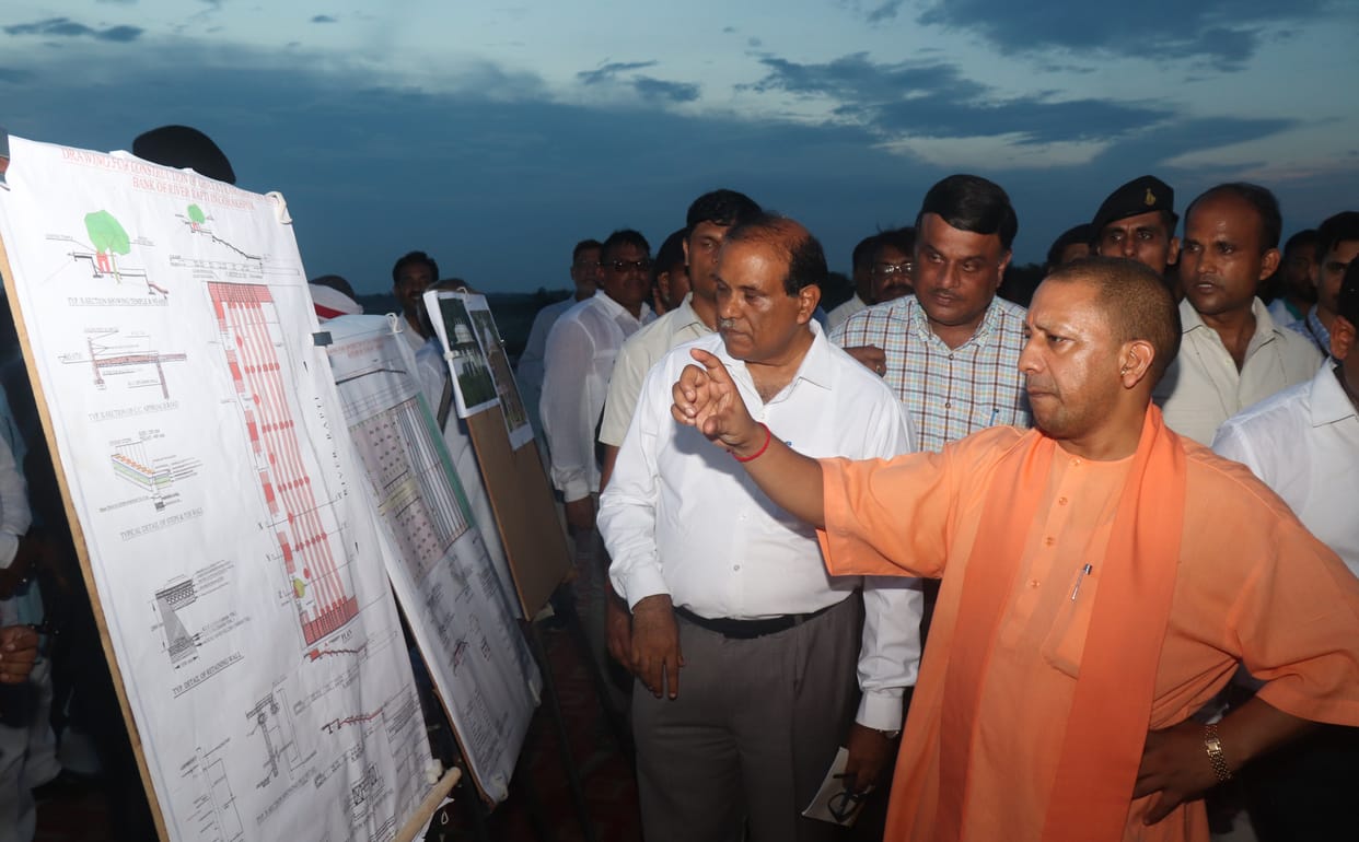 cm yogi in gorakhpur