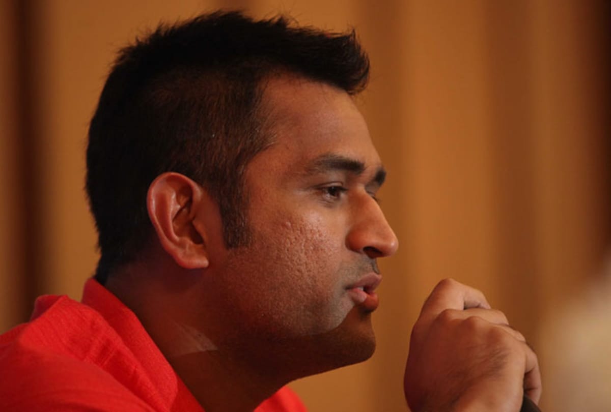 MS Dhoni involved in bizarre luggage swap incident at Kolkata airport airline denies any lapses