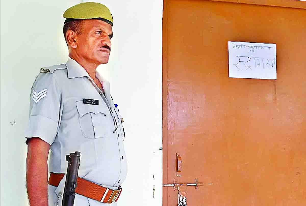 head of village panchayat by election in farrukhabad