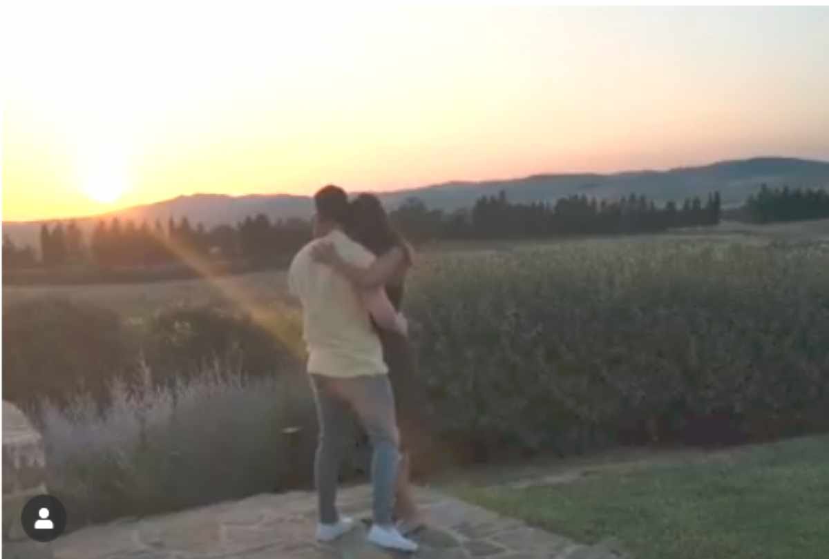priyanka chopra faced oops moment during sung jonas brother song enjoy with husband nick jonas
