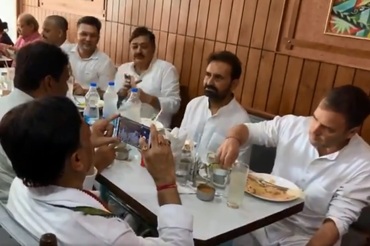 Rahul gandhi after hearing in defamation case enjoyed dosa at local restaurant