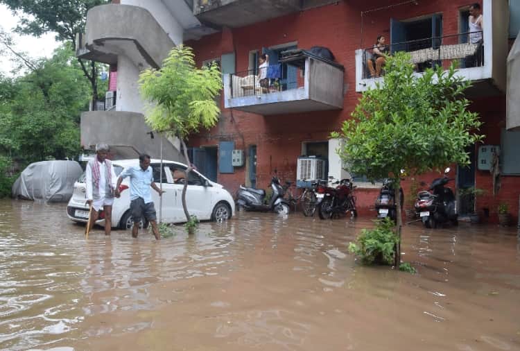 Problem Of Water logging In Chandigarh After Heavy Rain