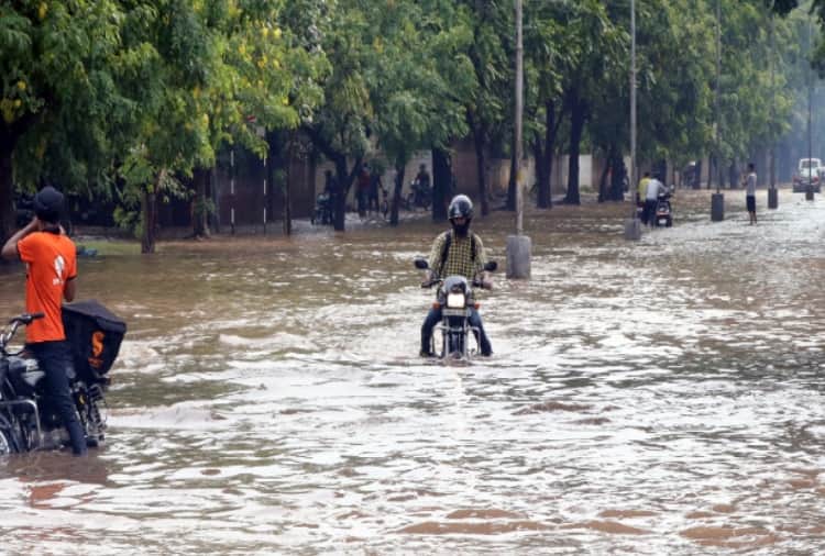 Problem Of Water logging In Chandigarh After Heavy Rain