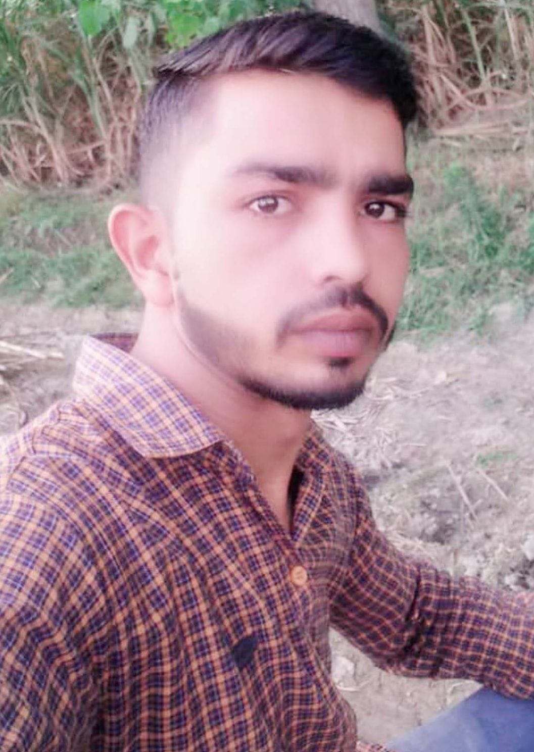 a biker died struck the rajwaha railling