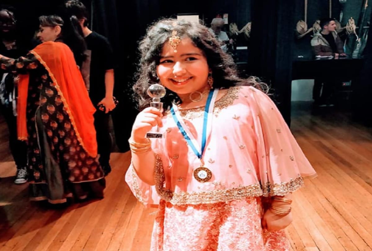 girl anushka dixit intelligent than Albert Einstein and Stephen Hawking