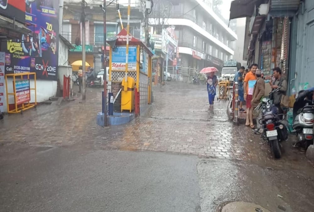 Heavy Rainfall in mussoorie and all over uttarakhand photos