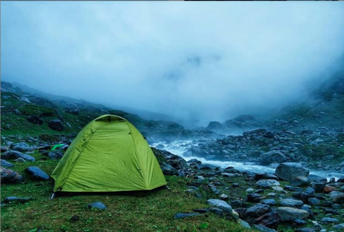 Three tourists from Delhi trapped in Hamta safely rescued