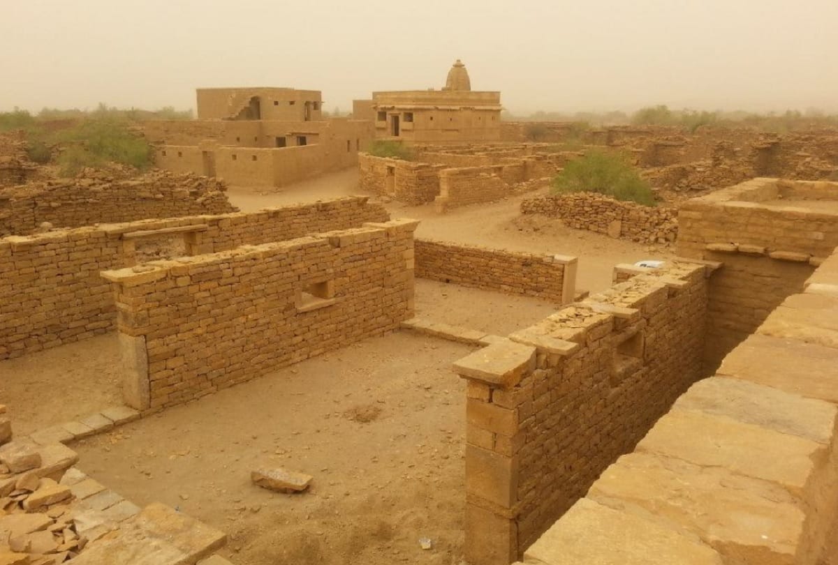 Mystery of Kuldhara Village Rajasthan Haunted Village in India