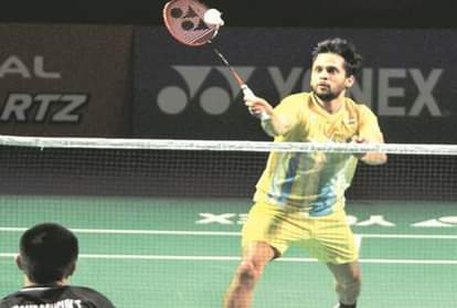 Parupalli kashyap lost to Li Shi Feng in canada open final settles with Settles Silver