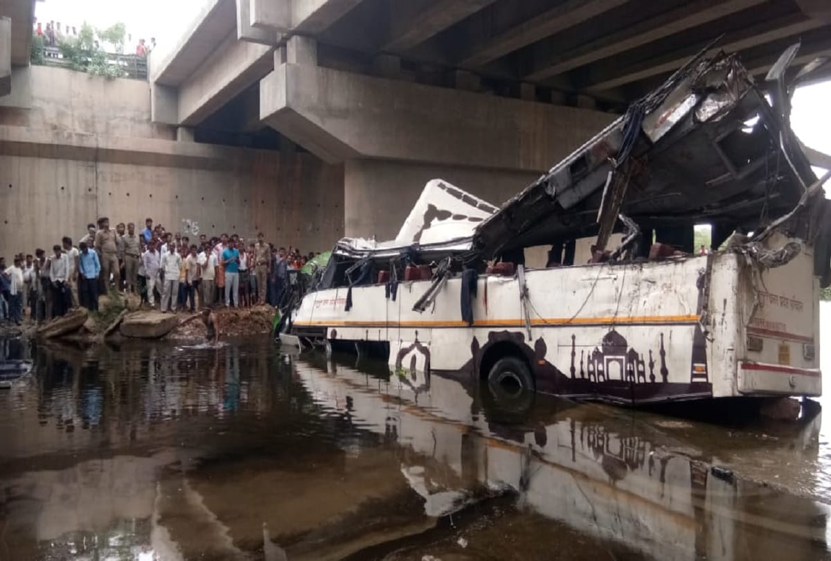 yamuna expressway accident 94 people dies within six months