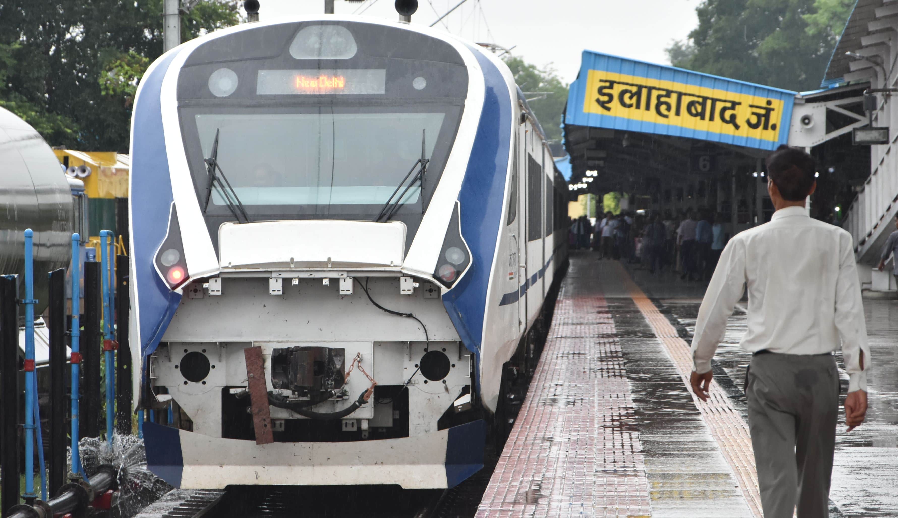 Vande Bharat Train starts journey from New Delhi to Jammu Kashmir Katra to complete in 8 hours
