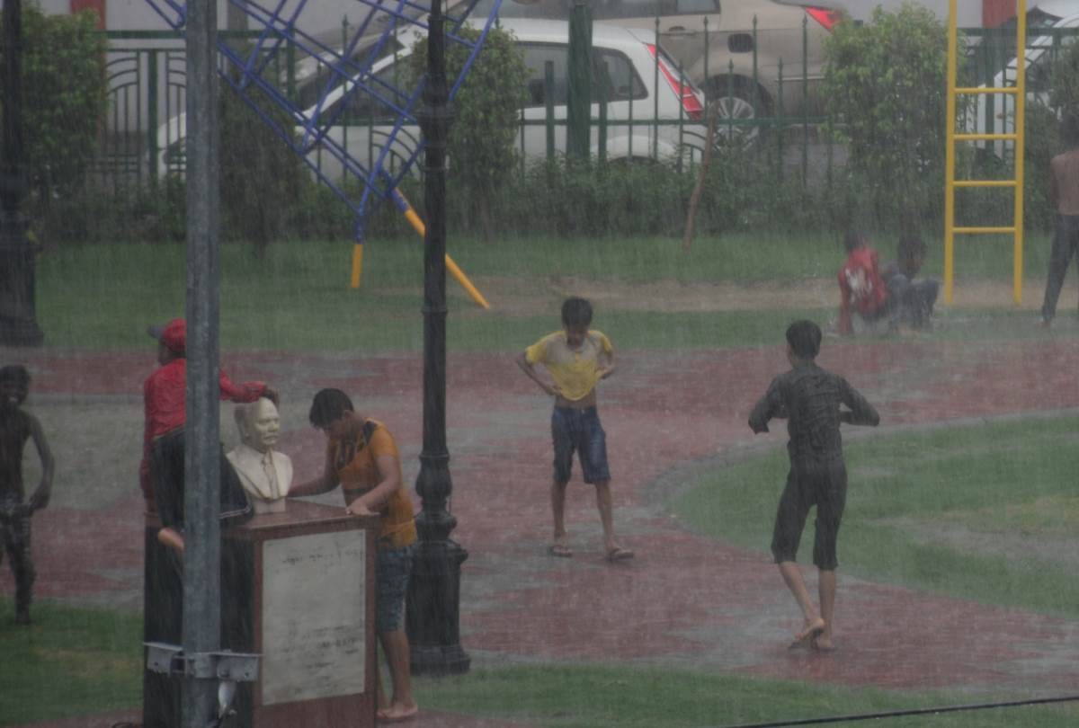meteorological department predicts rain in coming days in uttar pradesh